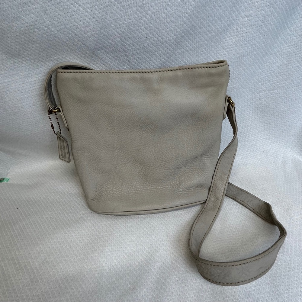 Coach Vintage Cream Full Grain Leather Crossbody Bucket Bag 4907